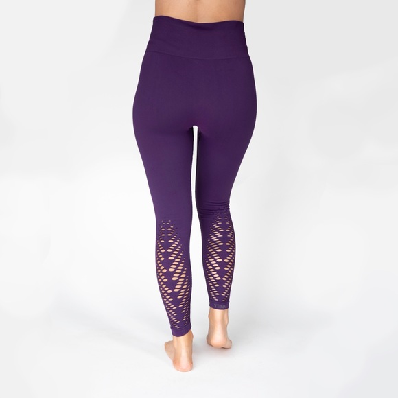 TEMA Athletics Pants - Luxury Seamless Leaf High Waist Plum Leggings